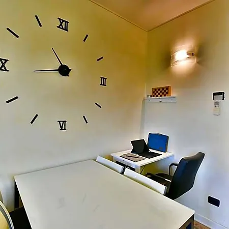 Con Terrazzo, Posto Auto E Vista Mare 3* 로아노